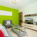 Apartments Poznan Brzask By Renters