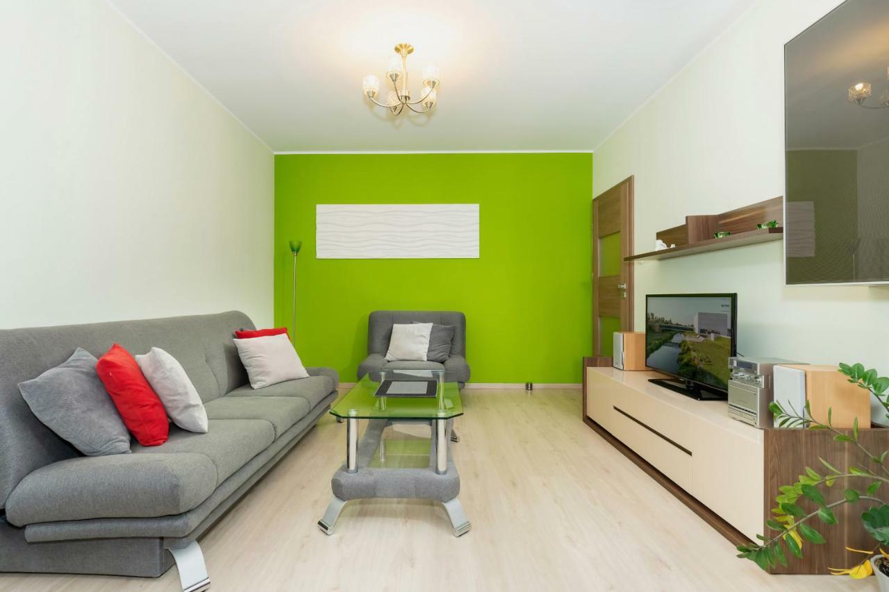 Brzask By Renters *